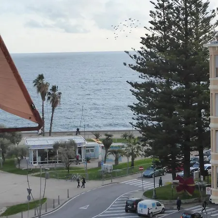 Vista Mare Sulla Pista Ciclabile * Санремо