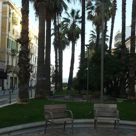 Vista Mare Sulla Pista Ciclabile *